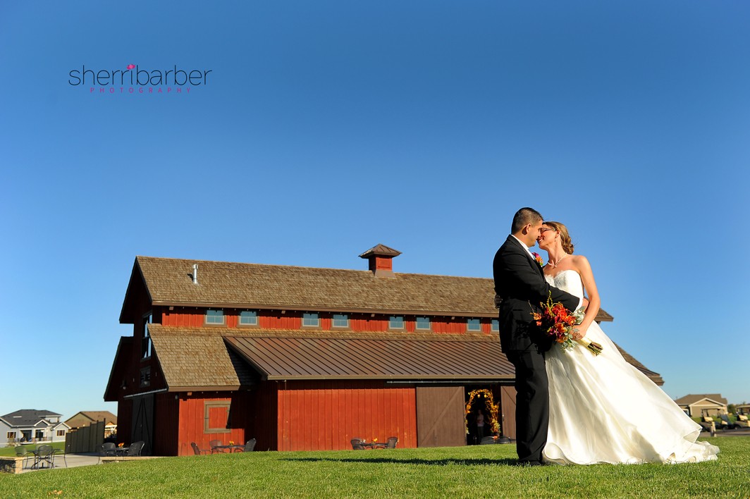 Highlands Ranch golf course barn wedding