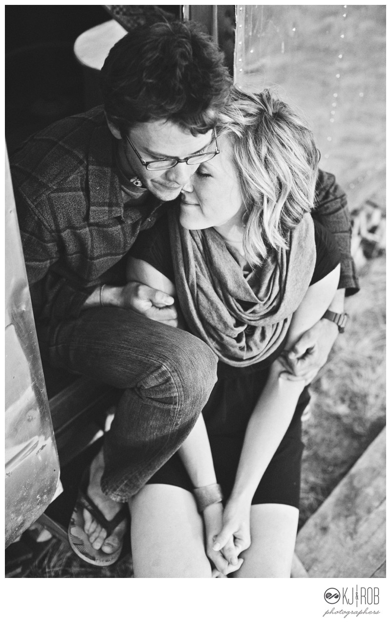 engagement photo black and white