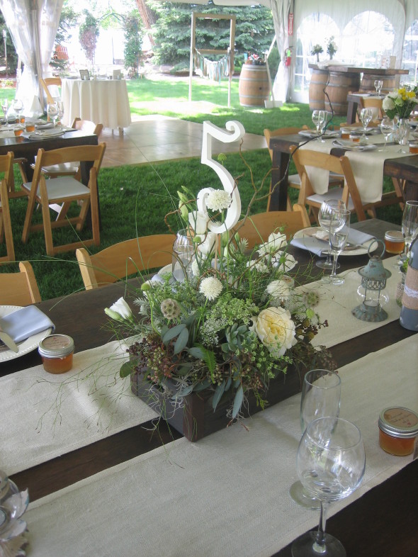 backyard wedding reception, northern colorado, Palmer Flowers